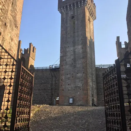 Apartament Art&castle View 5 Min From Sigurta Park Valeggio sul Mincio